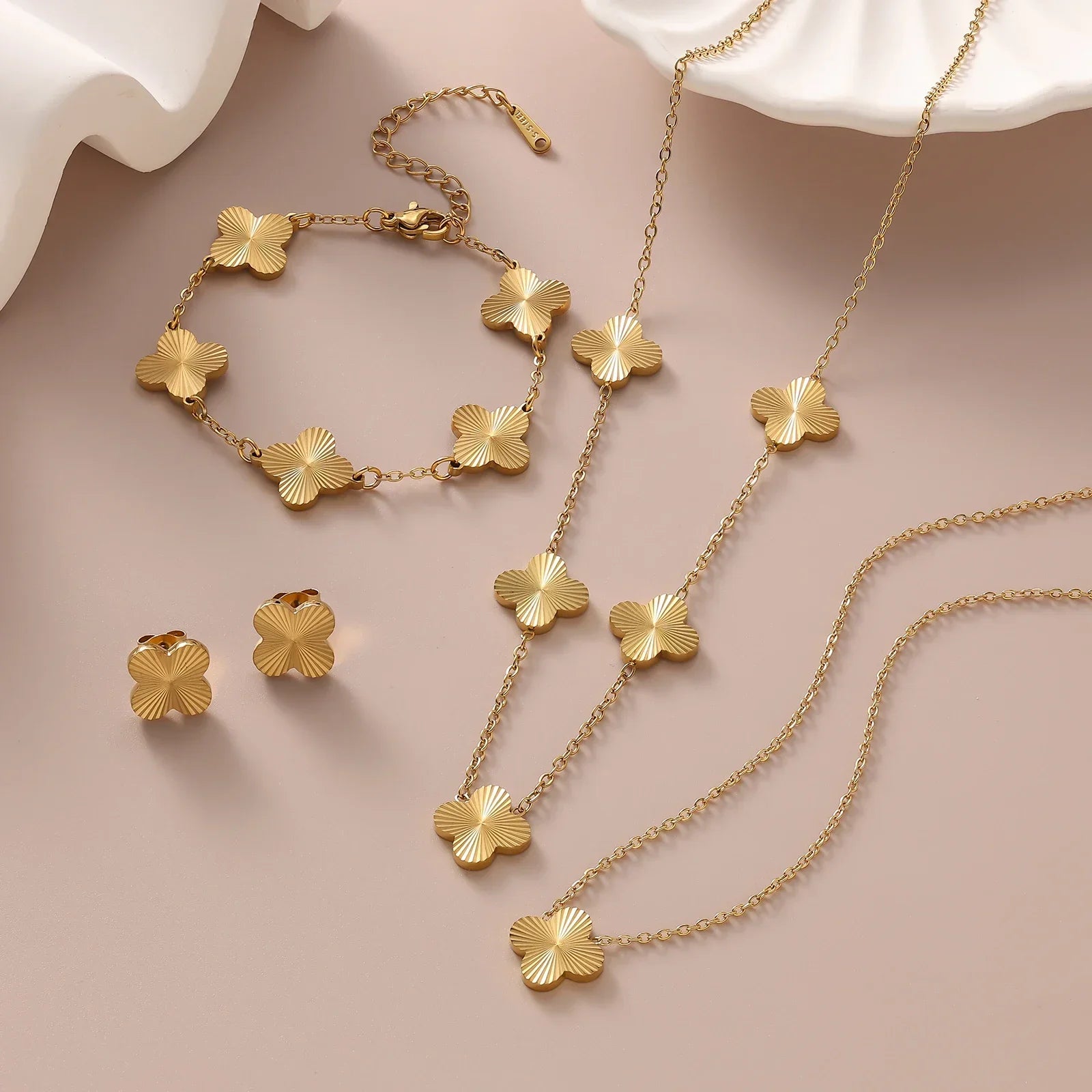 Fashionable stainless steel hand polished clover flower bracelet necklace earring set